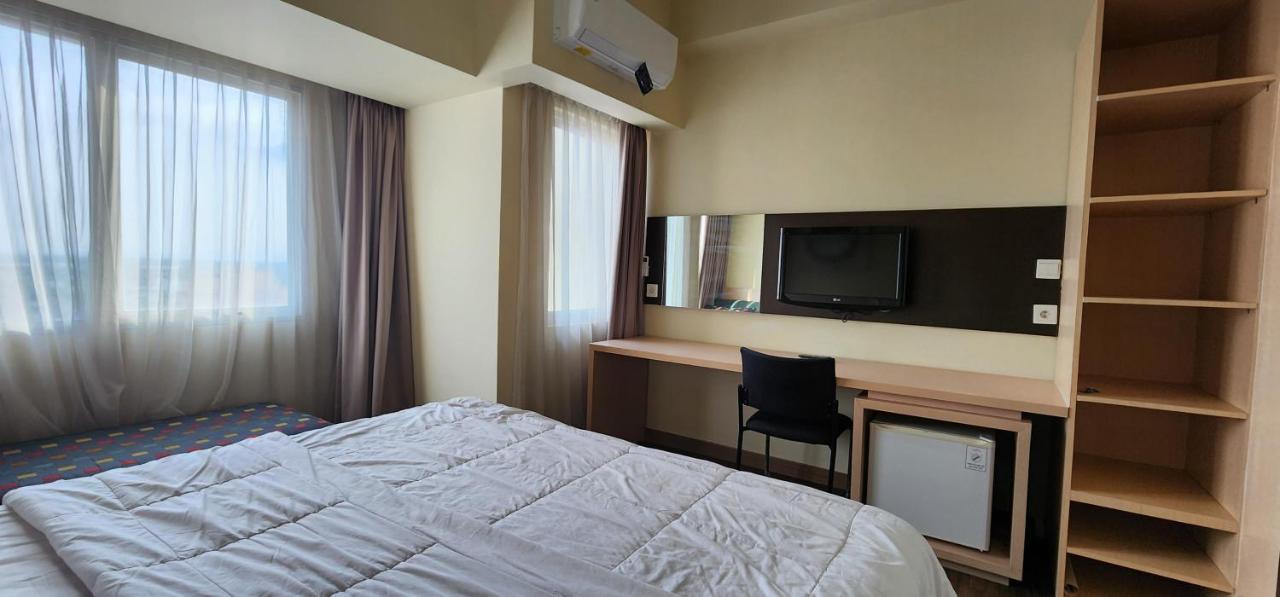 Apartemen Solo Paragon By Cariapartemen-Id Bonorejo Eksteriør bilde