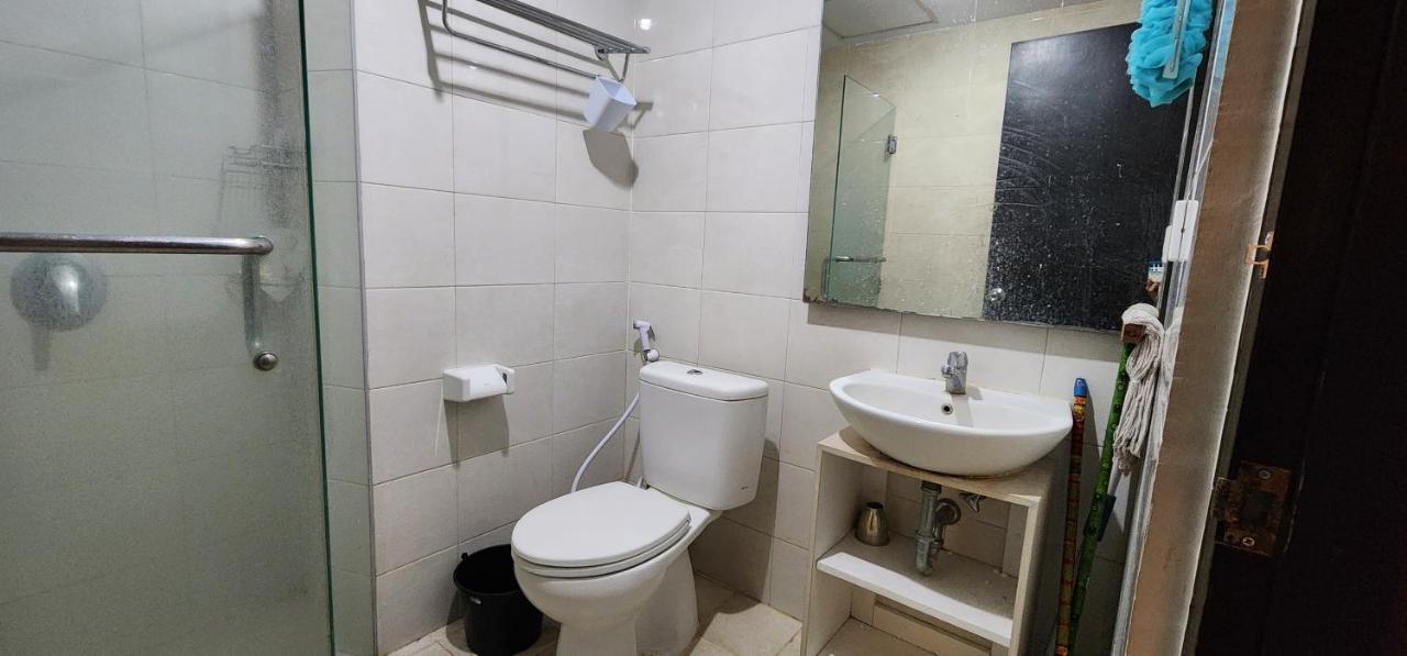 Apartemen Solo Paragon By Cariapartemen-Id Bonorejo Eksteriør bilde