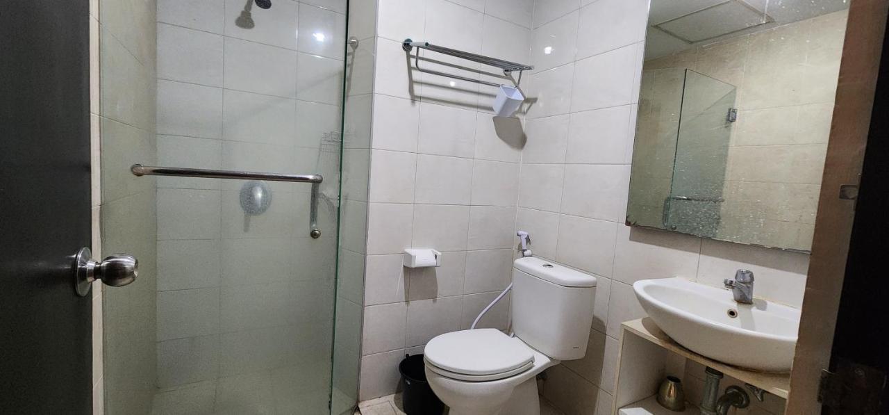 Apartemen Solo Paragon By Cariapartemen-Id Bonorejo Eksteriør bilde